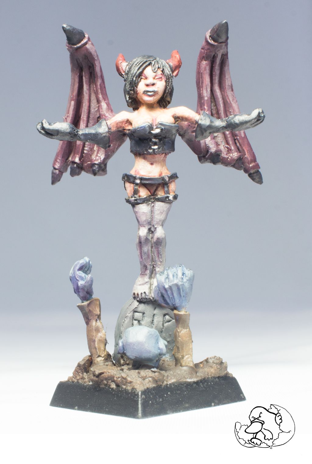 succubus necromancer metal epic fantasy miniature 28mm for role playing game and wargames or dungeons created by the platypus egg